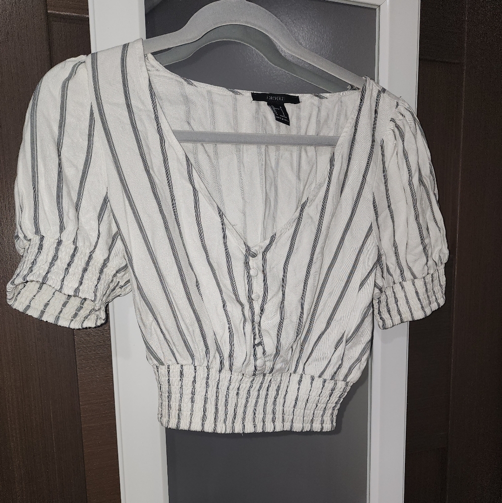 Forever 21 Crop Top NWOT Size Small